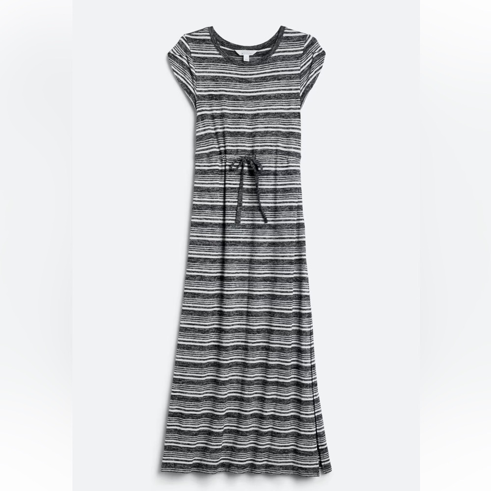 Market & Spruce Black and White Striped Short Sleeve Tee